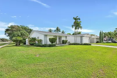 3374 NW 28th Ter, Boca Raton, FL 33434 - Photo 27