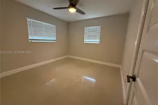 7611 NW 2nd St, Pembroke Pines, FL 33024 - Photo 7