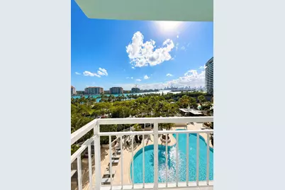 400 S Pointe Dr #707, Miami Beach, FL 33139 - Photo 1
