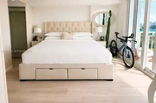 400 South Pointe Dr, Miami Beach, FL 33139 - Photo 9