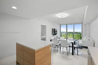 16385 Biscayne Blvd #1402, North Miami Beach, FL 33160 - Photo 5
