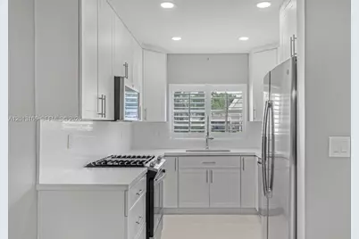 7108 Laurel Ln #7108, Miami Lakes, FL 33014 - Photo 13