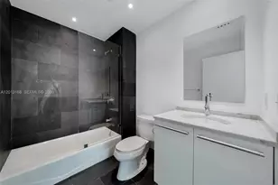 900 Biscayne Blvd, Miami, FL 33132 - Photo 25