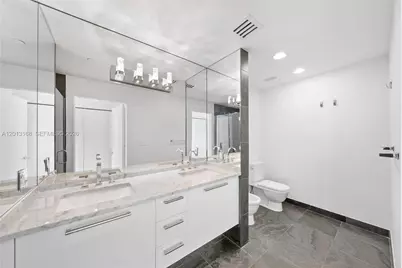 900 Biscayne Blvd #4006, Miami, FL 33132 - Photo 5