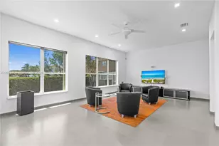 3760 SW 51st St, Hollywood, FL 33312 - Photo 11