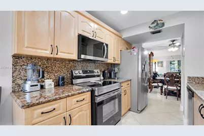 13000 SW 15th Ct #101U, Pembroke Pines, FL 33027 - Photo 11