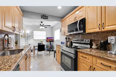 13000 SW 15th Ct #101U, Pembroke Pines, FL 33027 - Photo 13