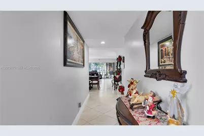 13000 SW 15th Ct #101U, Pembroke Pines, FL 33027 - Photo 3