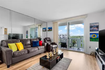 919 Hillcrest #607, Hollywood, FL 33021 - Photo 3
