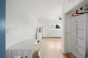 905 Sunrise Ln, Fort Lauderdale, FL 33304 - Photo 17