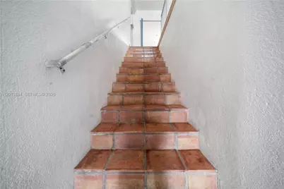905 Sunrise Ln #905, Fort Lauderdale, FL 33304 - Photo 5