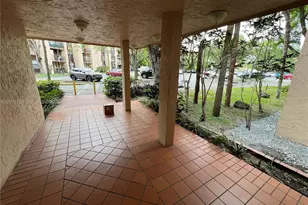 14415 N Kendall Dr, Miami, FL 33186 - Photo 3