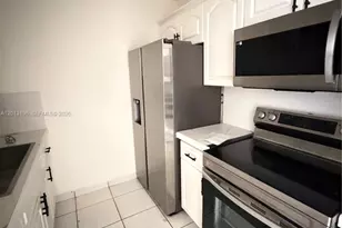 260 NW 107th Ave, Miami, FL 33172 - Photo 15