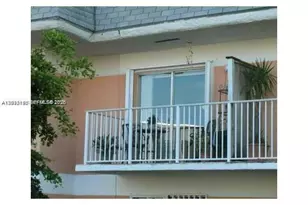 260 NW 107th Ave, Miami, FL 33172 - Photo 1