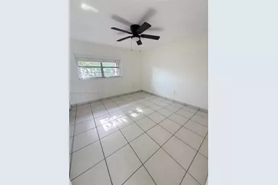 260 NW 107th Ave #207, Miami, FL 33172 - Photo 11