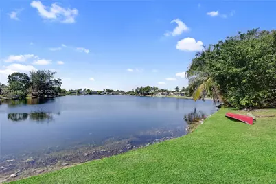 [Address not provided], Pembroke Pines, FL 33024 - Photo 17