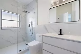 7978 NW 200th St, Hialeah, FL 33015 - Photo 19