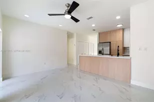 7978 NW 200th St, Hialeah, FL 33015 - Photo 7