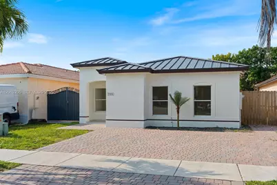 7978 NW 200th St, Hialeah, FL 33015 - Photo 1