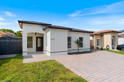 7978 NW 200th St, Hialeah, FL 33015 - Photo 3