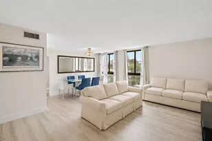 9800 W Bay Harbor Dr, Bay Harbor Islands, FL 33154 - Photo 3