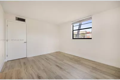 10825 SW 112th Ave #213, Miami, FL 33176 - Photo 9