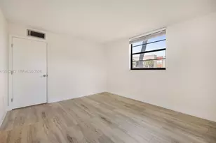 10825 SW 112th Ave, Miami, FL 33176 - Photo 9