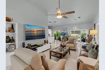 8510 SW 208th Ln, Cutler Bay, FL 33189 - Photo 21
