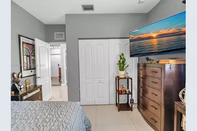 8510 SW 208th Ln, Cutler Bay, FL 33189 - Photo 15