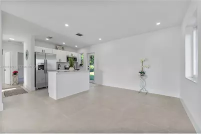 1044 NE 4th Ave, Homestead, FL 33030 - Photo 13