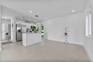 1044 NE 4th Ave, Homestead, FL 33030 - Photo 13