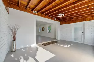 1044 NE 4th Ave, Homestead, FL 33030 - Photo 9
