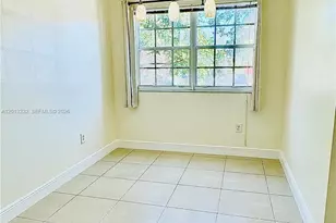 220 SW 116th Ave, Pembroke Pines, FL 33025 - Photo 11