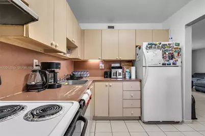 7400 Miami Lakes Dr #D205, Miami Lakes, FL 33014 - Photo 15