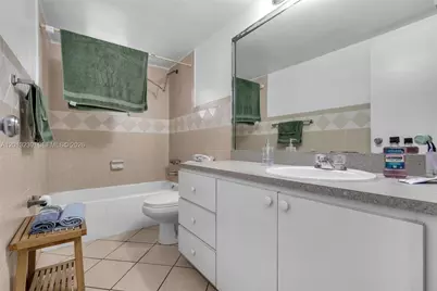 7400 Miami Lakes Dr #D205, Miami Lakes, FL 33014 - Photo 19