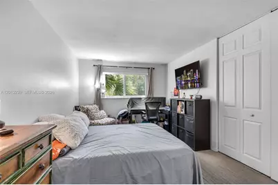 7400 Miami Lakes Dr #D205, Miami Lakes, FL 33014 - Photo 21