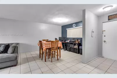 7400 Miami Lakes Dr #D205, Miami Lakes, FL 33014 - Photo 9