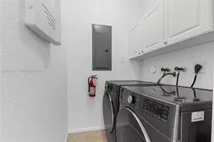 1559 Passion Vine Cir, Weston, FL 33326 - Photo 13