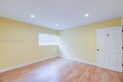 359 10th St, Lake Park, FL 33403 - Photo 19