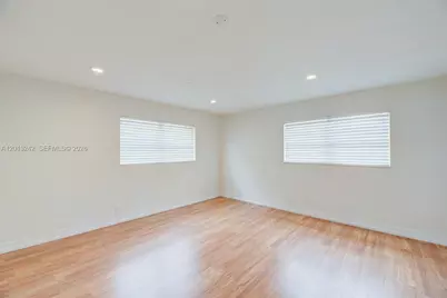 359 10th St, Lake Park, FL 33403 - Photo 21