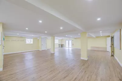359 10th St, Lake Park, FL 33403 - Photo 29