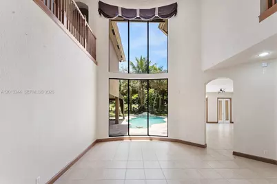 10364 Trianon Pl, Wellington, FL 33449 - Photo 5