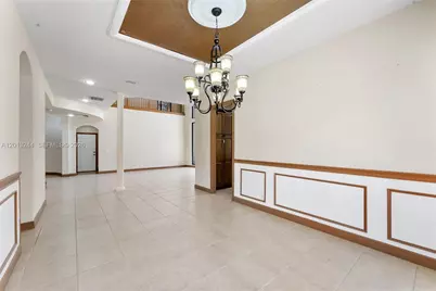 10364 Trianon Pl, Wellington, FL 33449 - Photo 9