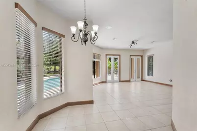 10364 Trianon Pl, Wellington, FL 33449 - Photo 11