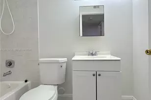 1281 SW 46th Ave, Pompano Beach, FL 33069 - Photo 13
