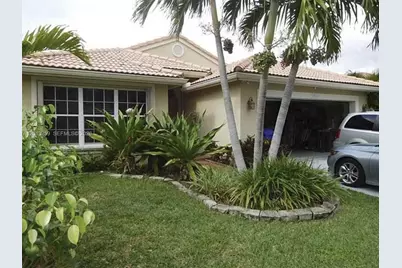 2010 NW 182nd Ter, Pembroke Pines, FL 33029 - Photo 1