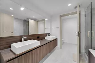 1000 Brickell Plaza, Miami, FL 33131 - Photo 11
