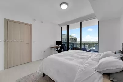 1000 Brickell Plaza #3610, Miami, FL 33131 - Photo 9