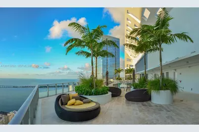 1300 Brickell Bay Dr #3402, Miami, FL 33131 - Photo 31