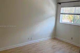 924 SE 2nd St, Fort Lauderdale, FL 33301 - Photo 5